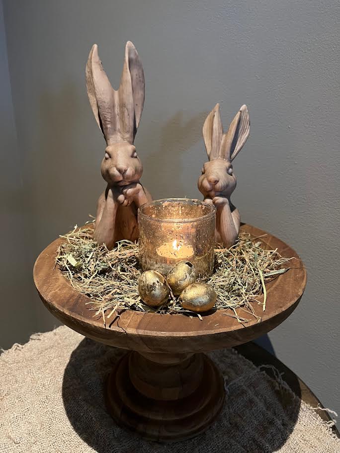 Plateau met grote en middel zen hazen en bubble glaasje