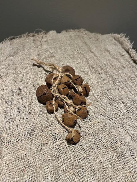 Trosje met roest belletjes