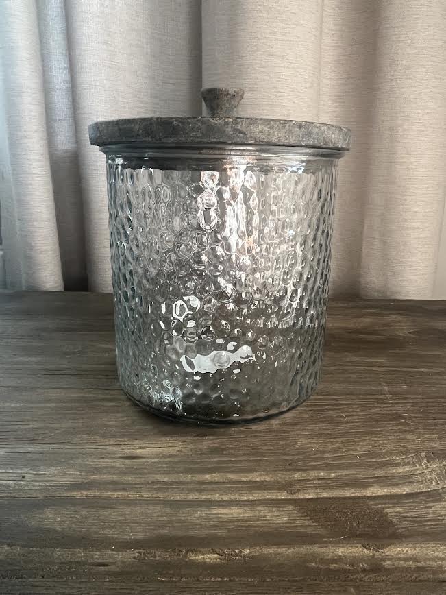 Grote glazen voorraad pot met houten deksel