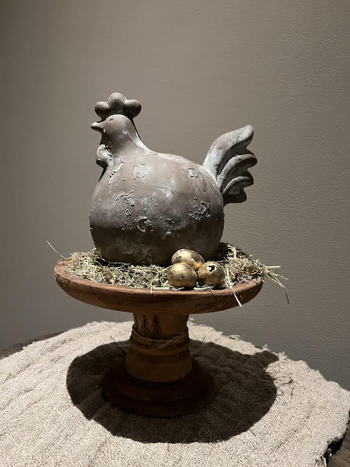 Houten plateau met bolle kip bruin