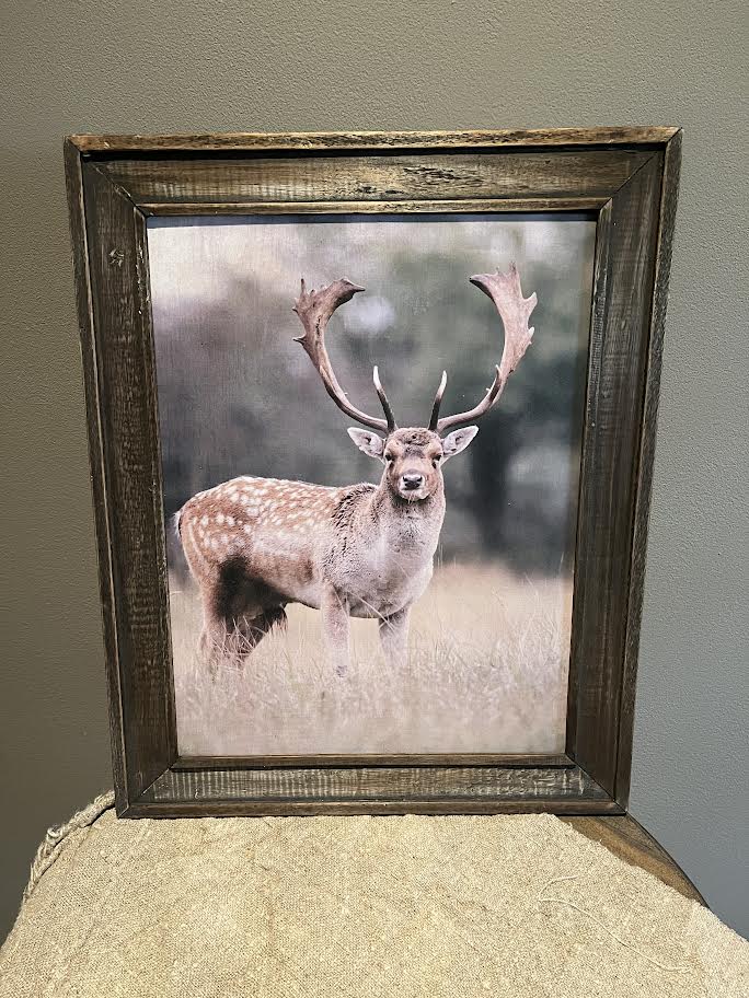 Hert op houten schilderij