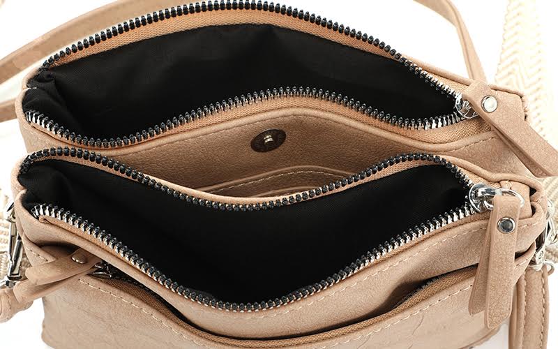 Taupe crossbody en schoudertas