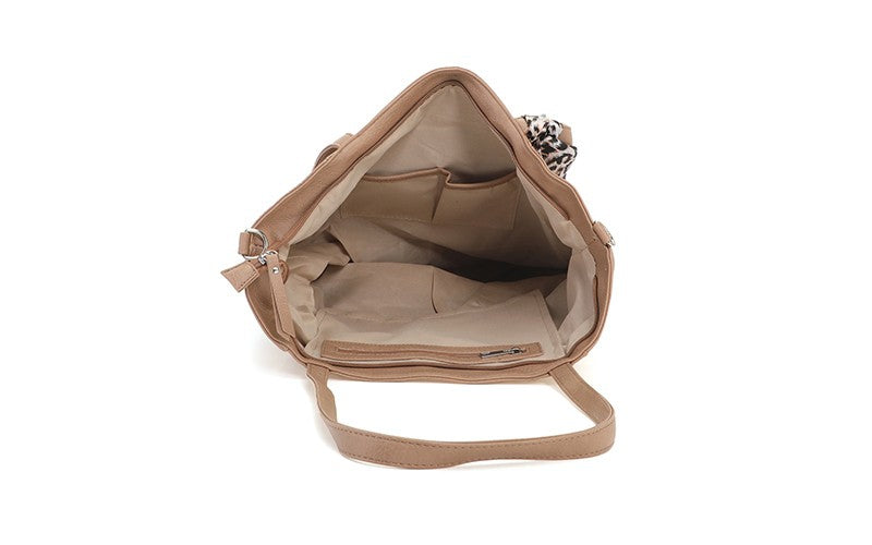 Khaki shopper Macon
