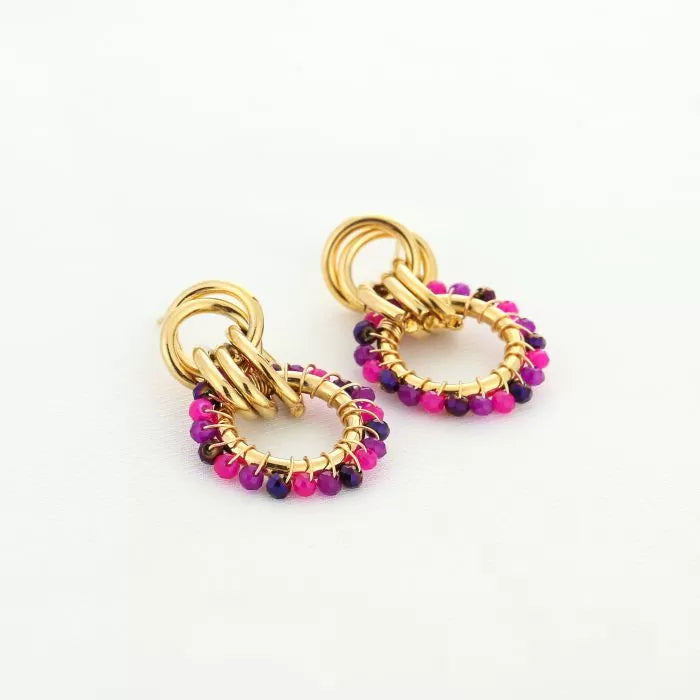 Luxe oorbellen met kleurvolle kralen fuchsia