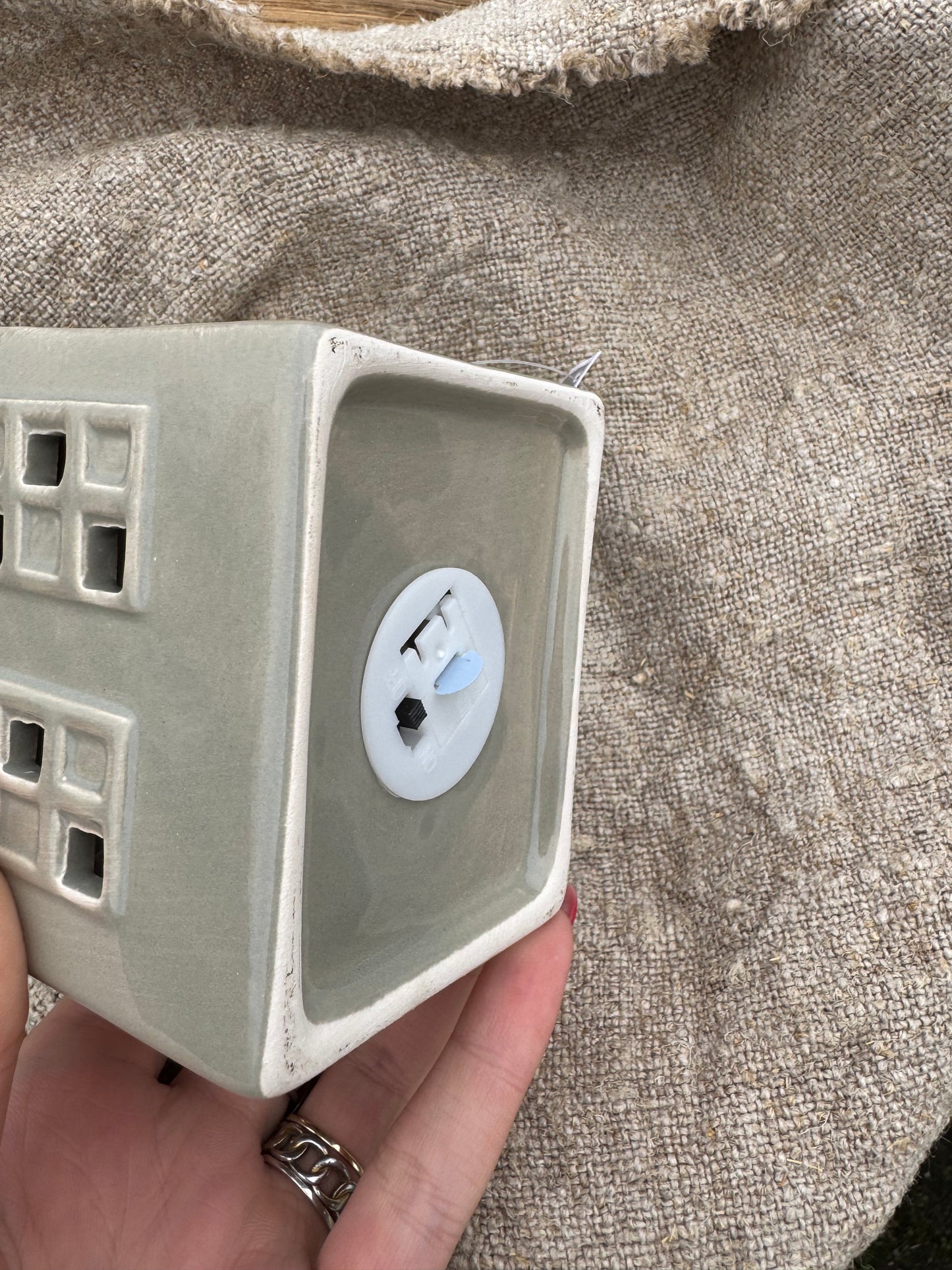 Aardewerk huisje taupe led Groot/Klein