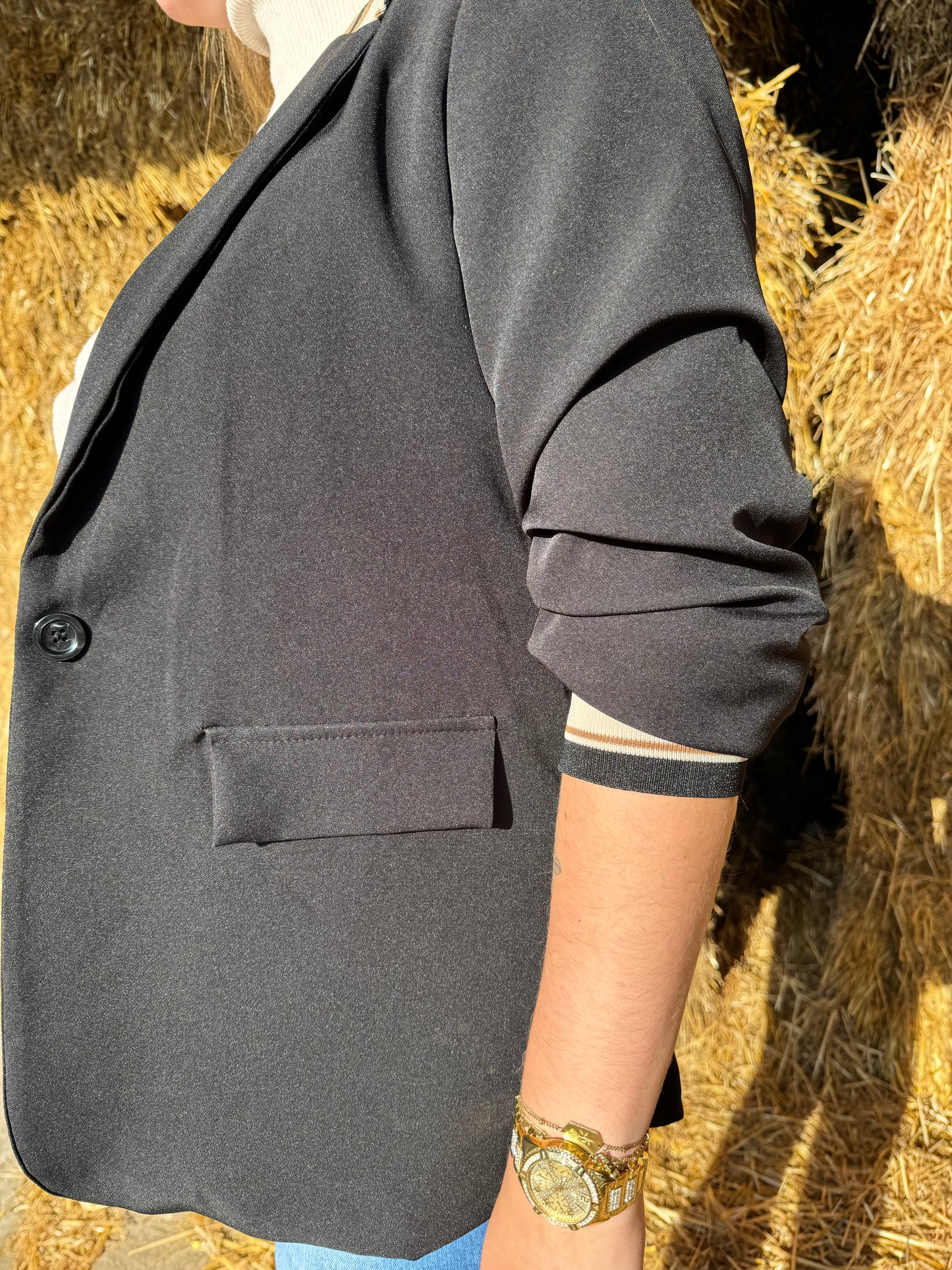 Blazer Black Details