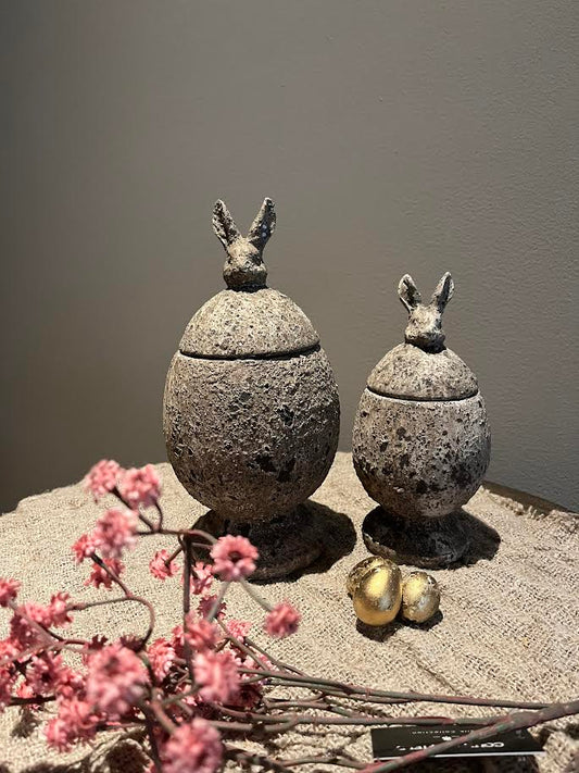 Haas potje met deksel  in ei vorm