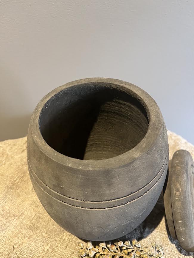 Trapaliving vergrijsde houten pot met deksel L