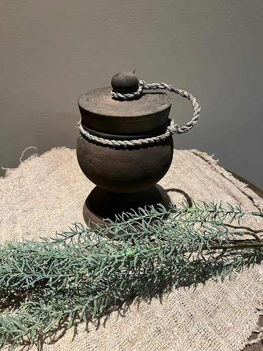 Houten pot op voet M