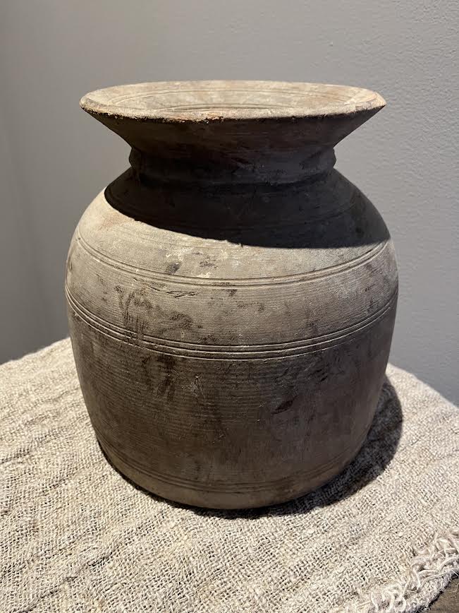 Nepalese houten pot Breed