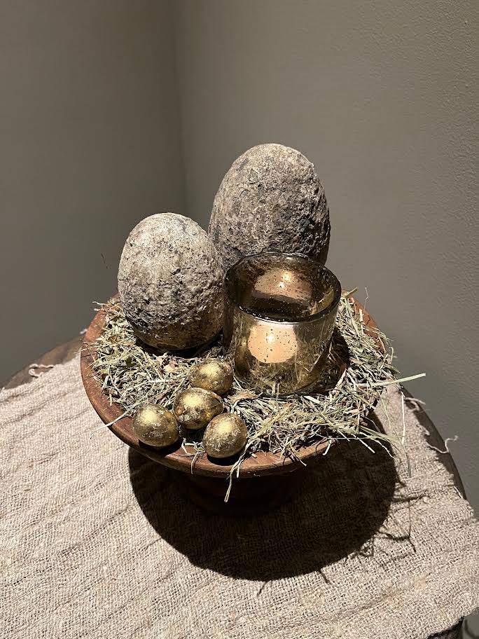 Houten plateau groot met stenen eieren en bubble waxinelichtje