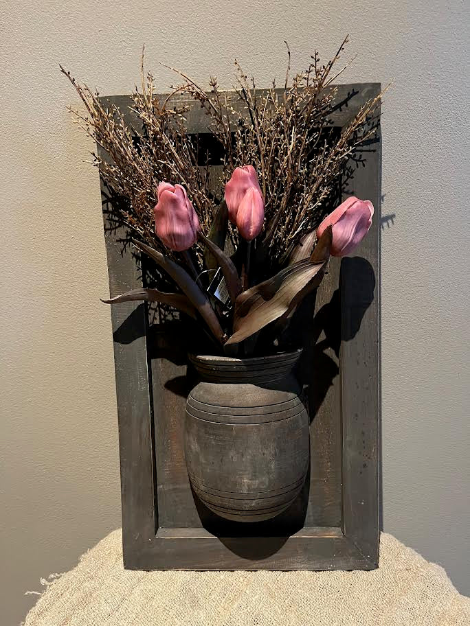 Wandpaneel donker met halve houten pot