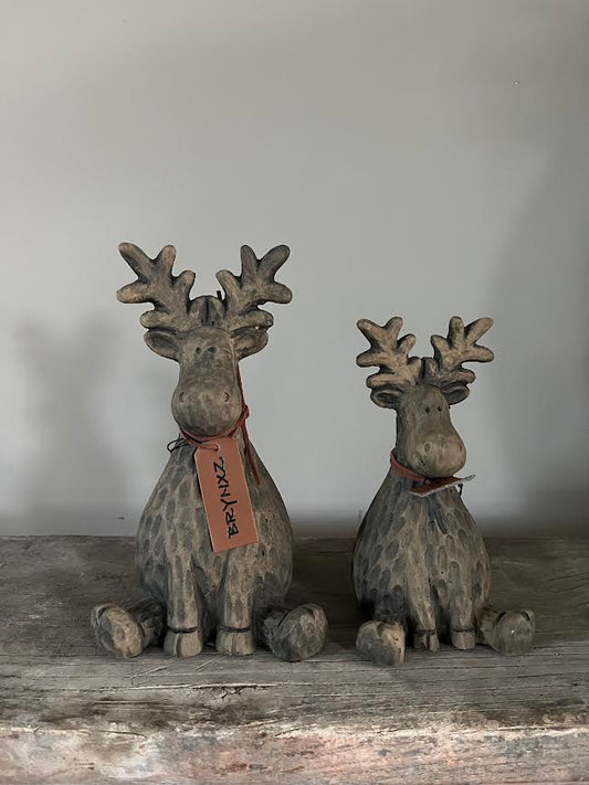 Sitting Rudolph Himself Majestic Brown M en L
