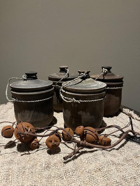 Diverse Houten potjes met touw en deksel S
