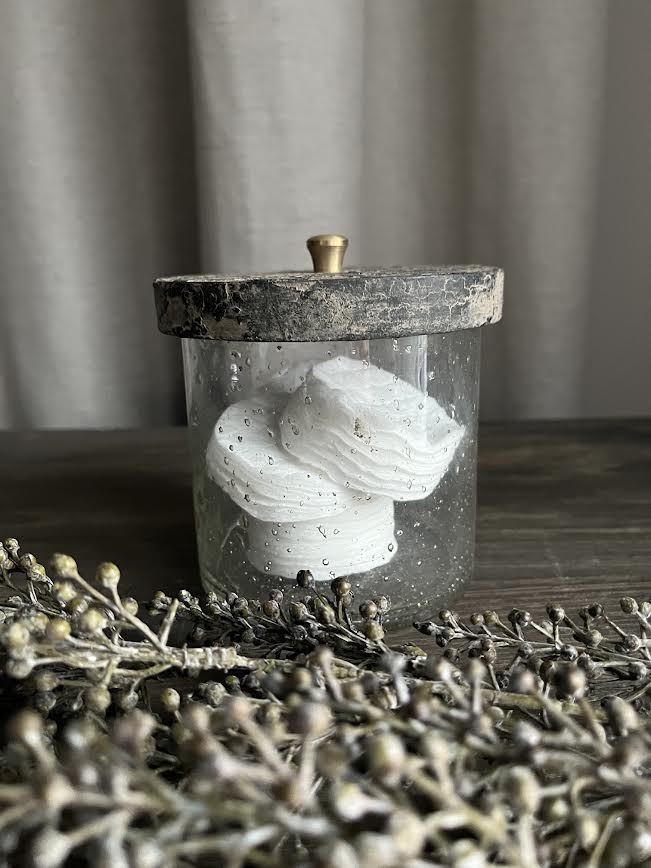 Glazen voorraad potten met houten deksel