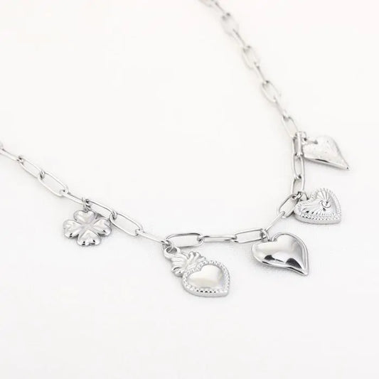 Bedelketting grof met hartjes zilver