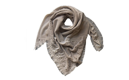 Khaki Tignes sjaal met stoere studs en broche